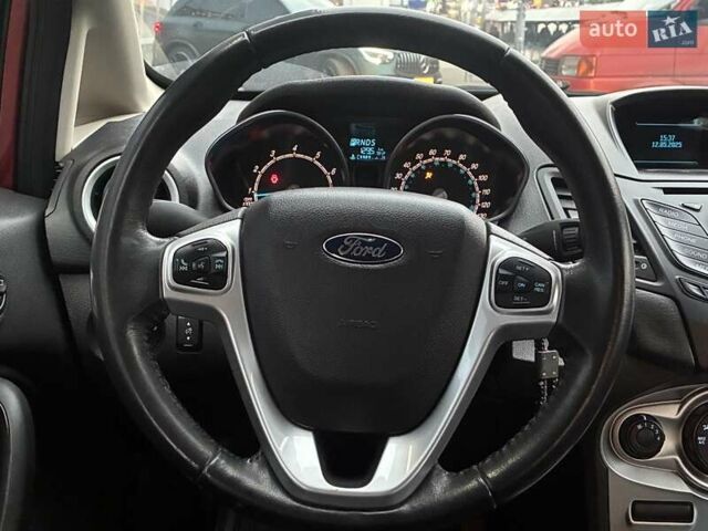 Красный Форд Фиеста, объемом двигателя 1.6 л и пробегом 251 тыс. км за 6900 $, фото 17 на Automoto.ua
