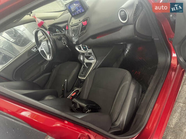 Червоний Форд Фієста, об'ємом двигуна 1.6 л та пробігом 243 тис. км за 7500 $, фото 11 на Automoto.ua