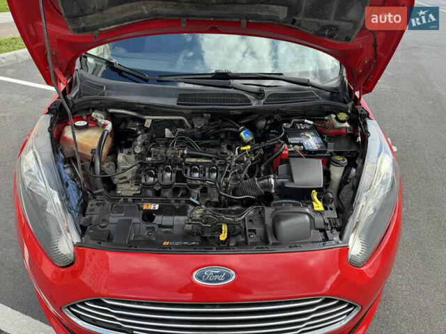 Червоний Форд Фієста, об'ємом двигуна 1.6 л та пробігом 229 тис. км за 6400 $, фото 7 на Automoto.ua