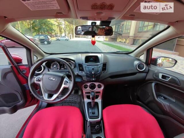 Червоний Форд Фієста, об'ємом двигуна 1.6 л та пробігом 157 тис. км за 8000 $, фото 7 на Automoto.ua