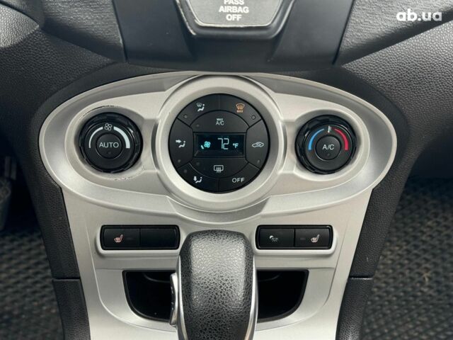 Форд Фиеста 2016 в Виннице на Automoto.ua Красный Форд Фиеста, объемом двигателя 1.6 л и пробегом 136 тыс. км за 7690 $, фото 29 на Automoto.ua