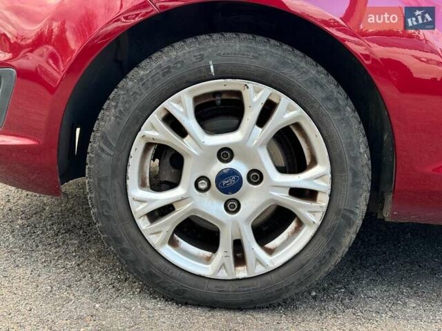 Форд Фиеста 2016 в Виннице на Automoto.ua Красный Форд Фиеста, объемом двигателя 1.6 л и пробегом 136 тыс. км за 7690 $, фото 9 на Automoto.ua