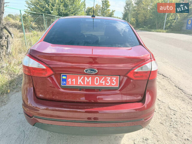 Червоний Форд Фієста, об'ємом двигуна 1.6 л та пробігом 272 тис. км за 6000 $, фото 5 на Automoto.ua