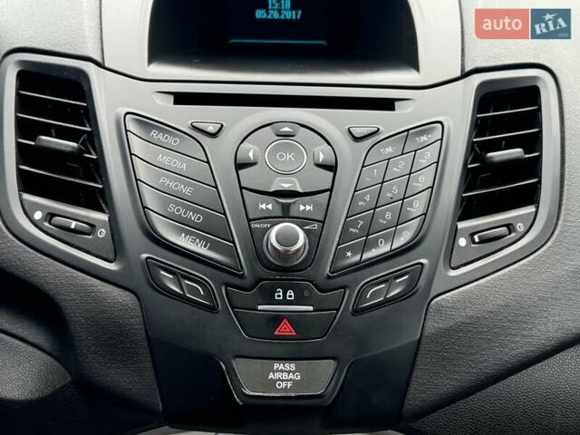 Форд Фиеста 2016 в Виннице на Automoto.ua Красный Форд Фиеста, объемом двигателя 1.6 л и пробегом 136 тыс. км за 7690 $, фото 28 на Automoto.ua