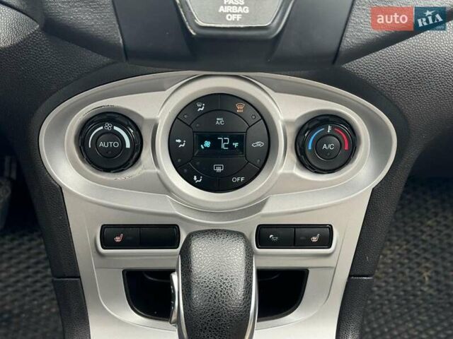 Форд Фиеста 2016 в Виннице на Automoto.ua Красный Форд Фиеста, объемом двигателя 1.6 л и пробегом 136 тыс. км за 7690 $, фото 29 на Automoto.ua