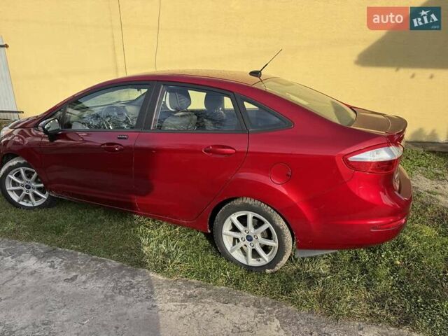 Красный Форд Фиеста, объемом двигателя 1.6 л и пробегом 125 тыс. км за 8500 $, фото 4 на Automoto.ua