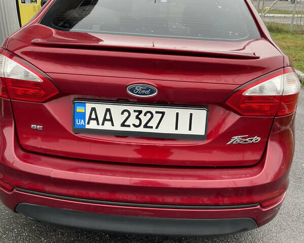 Красный Форд Фиеста, объемом двигателя 1.6 л и пробегом 122 тыс. км за 8400 $, фото 2 на Automoto.ua