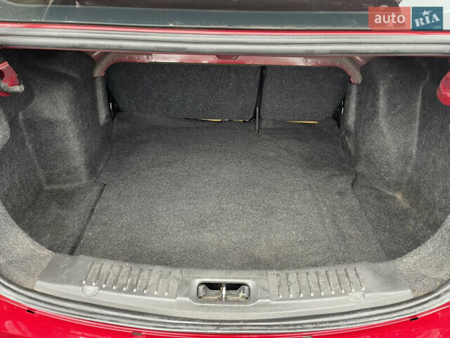 Красный Форд Фиеста, объемом двигателя 1.6 л и пробегом 122 тыс. км за 8400 $, фото 14 на Automoto.ua