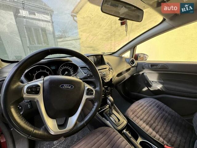 Красный Форд Фиеста, объемом двигателя 1.6 л и пробегом 125 тыс. км за 8500 $, фото 11 на Automoto.ua