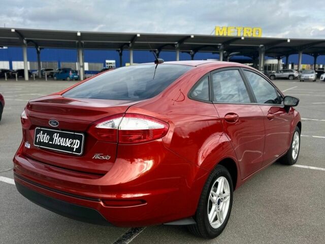 Красный Форд Фиеста, объемом двигателя 0 л и пробегом 102 тыс. км за 9999 $, фото 2 на Automoto.ua