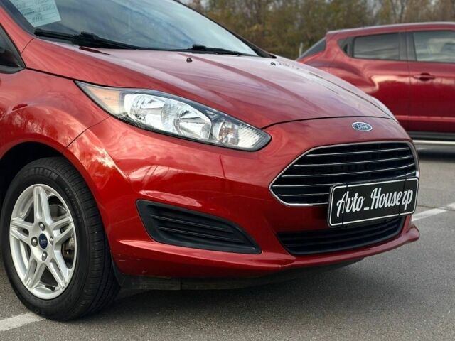 Красный Форд Фиеста, объемом двигателя 0 л и пробегом 102 тыс. км за 9999 $, фото 1 на Automoto.ua