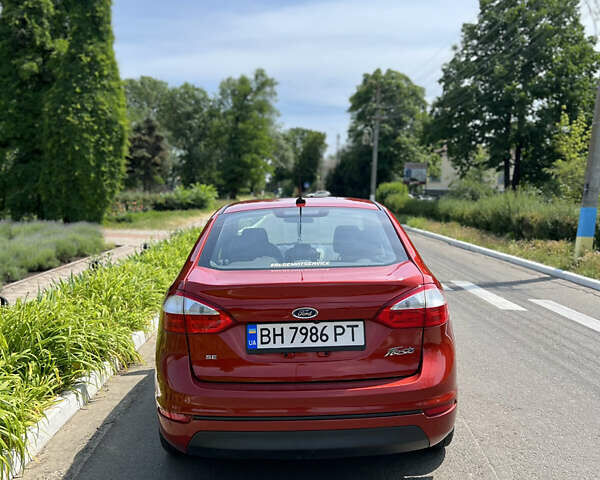 Красный Форд Фиеста, объемом двигателя 1.6 л и пробегом 150 тыс. км за 9500 $, фото 1 на Automoto.ua