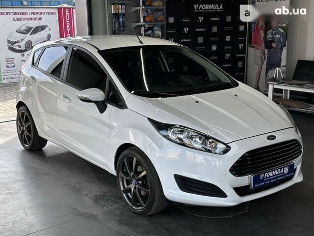 Форд Фиеста, объемом двигателя 1 л и пробегом 63 тыс. км за 10490 $, фото 1 на Automoto.ua