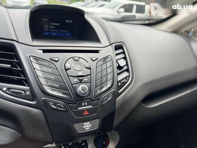 Форд Фиеста, объемом двигателя 1.6 л и пробегом 110 тыс. км за 8600 $, фото 28 на Automoto.ua