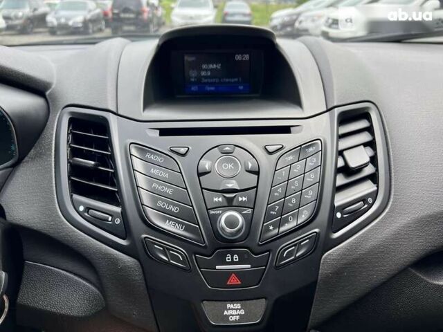 Форд Фиеста, объемом двигателя 1.6 л и пробегом 110 тыс. км за 8600 $, фото 27 на Automoto.ua