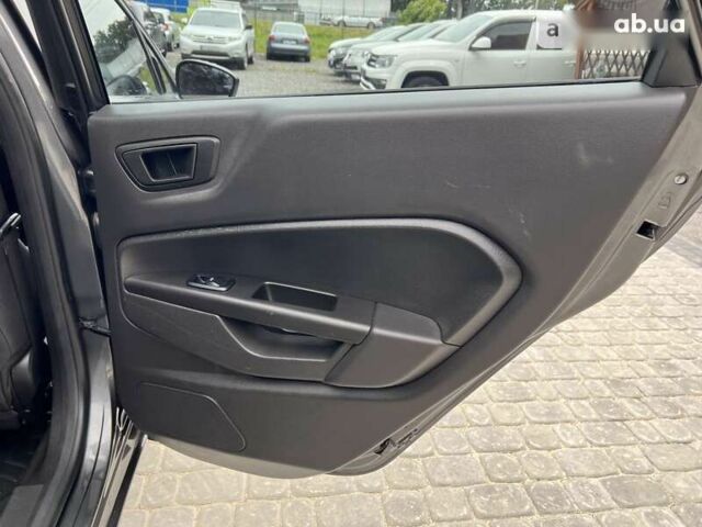 Форд Фиеста, объемом двигателя 1.6 л и пробегом 110 тыс. км за 8600 $, фото 17 на Automoto.ua