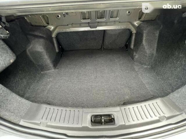 Форд Фиеста, объемом двигателя 1.6 л и пробегом 110 тыс. км за 8600 $, фото 21 на Automoto.ua