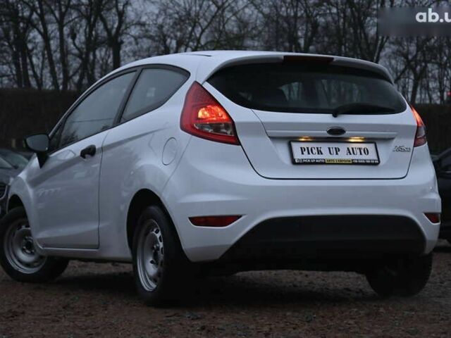 Форд Фиеста, объемом двигателя 4.25 л и пробегом 126 тыс. км за 5400 $, фото 7 на Automoto.ua