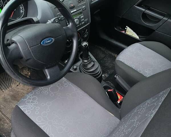 Форд Фієста, об'ємом двигуна 1.4 л та пробігом 163 тис. км за 3500 $, фото 2 на Automoto.ua
