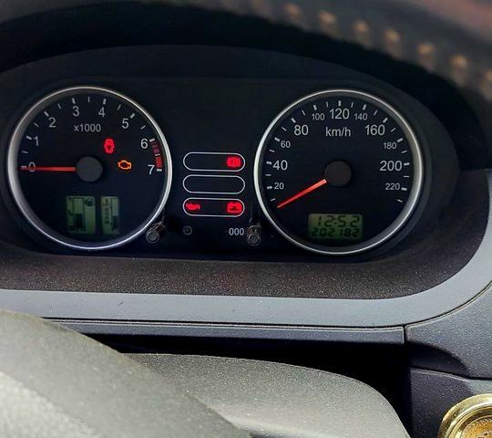 Форд Фиеста, объемом двигателя 1.4 л и пробегом 205 тыс. км за 3600 $, фото 6 на Automoto.ua