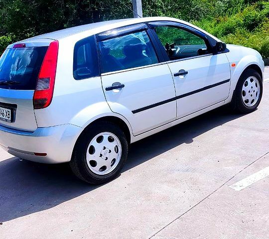 Форд Фиеста, объемом двигателя 1.4 л и пробегом 205 тыс. км за 3600 $, фото 1 на Automoto.ua