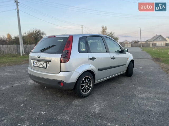 Форд Фиеста, объемом двигателя 1.4 л и пробегом 240 тыс. км за 3399 $, фото 5 на Automoto.ua