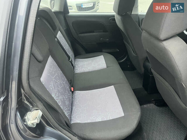 Форд Фієста, об'ємом двигуна 1.3 л та пробігом 181 тис. км за 4350 $, фото 8 на Automoto.ua