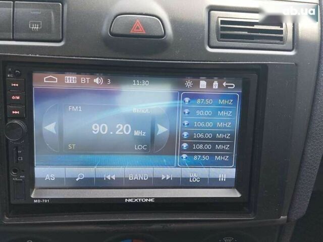 Форд Фиеста, объемом двигателя 1.3 л и пробегом 252 тыс. км за 3700 $, фото 17 на Automoto.ua