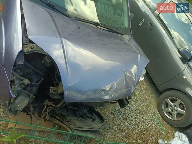 Форд Фиеста, объемом двигателя 1.2 л и пробегом 170 тыс. км за 600 $, фото 2 на Automoto.ua