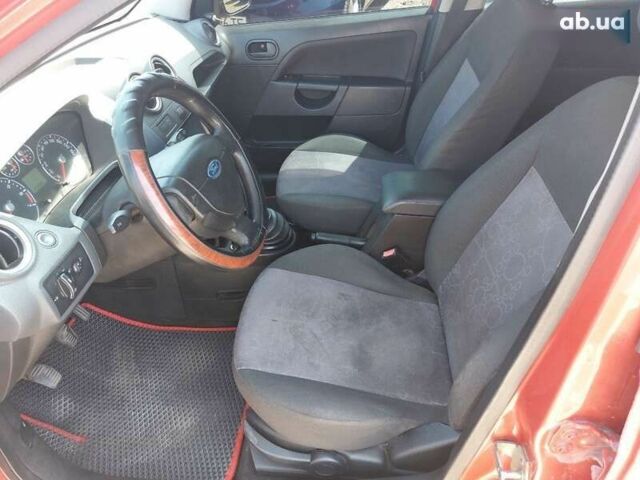 Форд Фиеста, объемом двигателя 1.3 л и пробегом 252 тыс. км за 3700 $, фото 22 на Automoto.ua