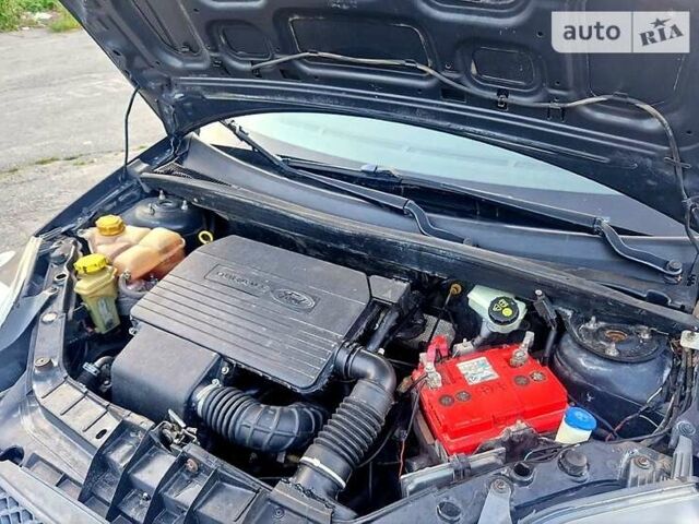 Форд Фиеста, объемом двигателя 1.3 л и пробегом 145 тыс. км за 3450 $, фото 8 на Automoto.ua