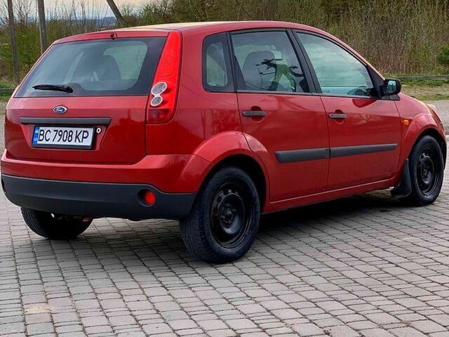 Форд Фиеста, объемом двигателя 1.2 л и пробегом 190 тыс. км за 3750 $, фото 5 на Automoto.ua
