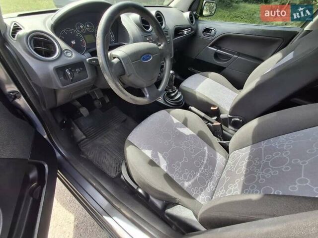 Форд Фієста, об'ємом двигуна 1.4 л та пробігом 291 тис. км за 3799 $, фото 1 на Automoto.ua