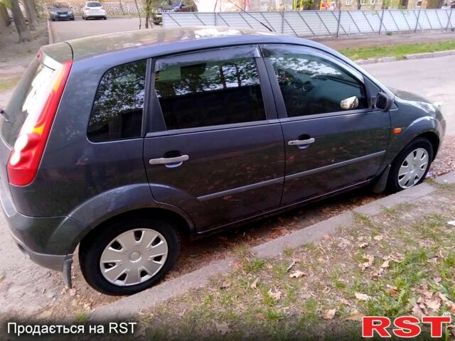 Форд Фиеста, объемом двигателя 1.3 л и пробегом 264 тыс. км за 3600 $, фото 7 на Automoto.ua