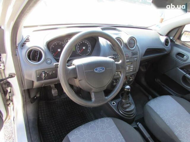 Форд Фиеста, объемом двигателя 0 л и пробегом 223 тыс. км за 4200 $, фото 6 на Automoto.ua