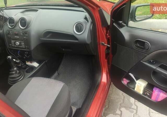 Форд Фиеста, объемом двигателя 1.25 л и пробегом 290 тыс. км за 4500 $, фото 6 на Automoto.ua