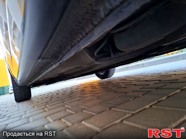 Форд Фиеста, объемом двигателя 1.4 л и пробегом 280 тыс. км за 3650 $, фото 11 на Automoto.ua