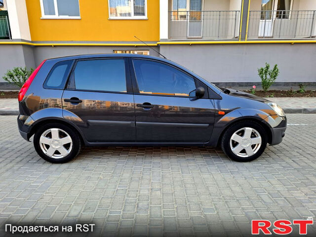 Форд Фиеста, объемом двигателя 1.4 л и пробегом 280 тыс. км за 3650 $, фото 3 на Automoto.ua