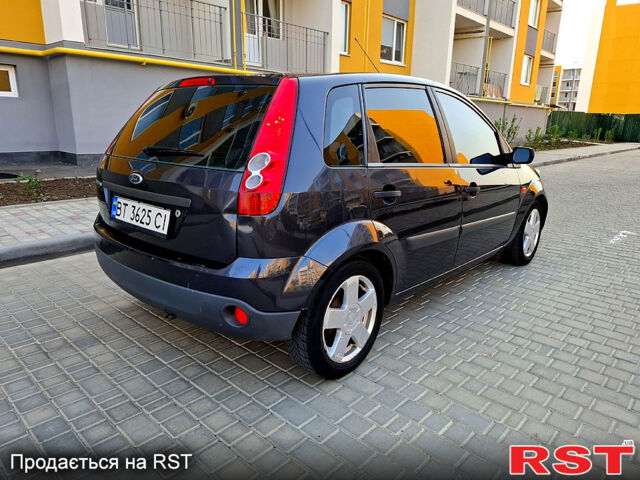 Форд Фиеста, объемом двигателя 1.4 л и пробегом 280 тыс. км за 3650 $, фото 4 на Automoto.ua