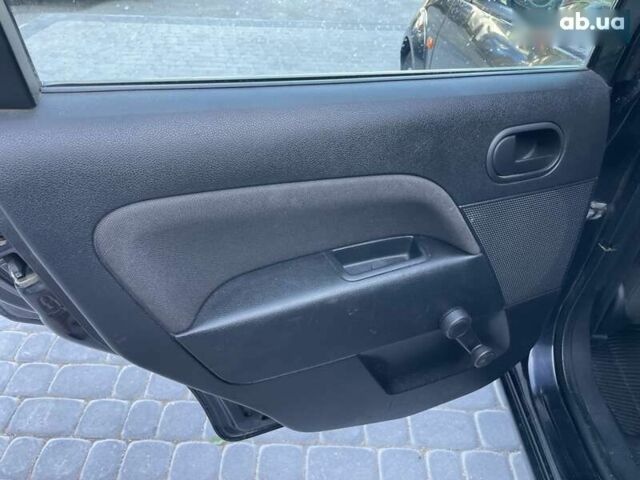 Форд Фиеста, объемом двигателя 1.4 л и пробегом 166 тыс. км за 4350 $, фото 25 на Automoto.ua
