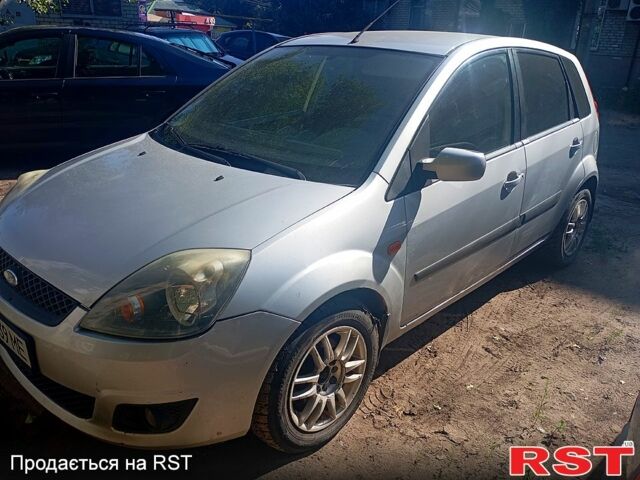 Форд Фієста, об'ємом двигуна 1.4 л та пробігом 198 тис. км за 3800 $, фото 6 на Automoto.ua