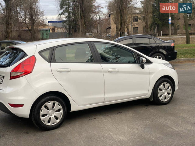 Форд Фієста, об'ємом двигуна 1.4 л та пробігом 158 тис. км за 6800 $, фото 5 на Automoto.ua