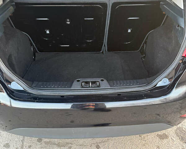 Форд Фиеста, объемом двигателя 1.4 л и пробегом 192 тыс. км за 6200 $, фото 14 на Automoto.ua