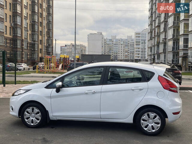Форд Фиеста, объемом двигателя 1.4 л и пробегом 158 тыс. км за 6800 $, фото 8 на Automoto.ua