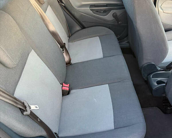 Форд Фиеста, объемом двигателя 1.4 л и пробегом 192 тыс. км за 6200 $, фото 12 на Automoto.ua