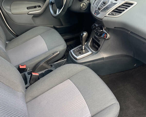 Форд Фієста, об'ємом двигуна 1.4 л та пробігом 158 тис. км за 6800 $, фото 10 на Automoto.ua