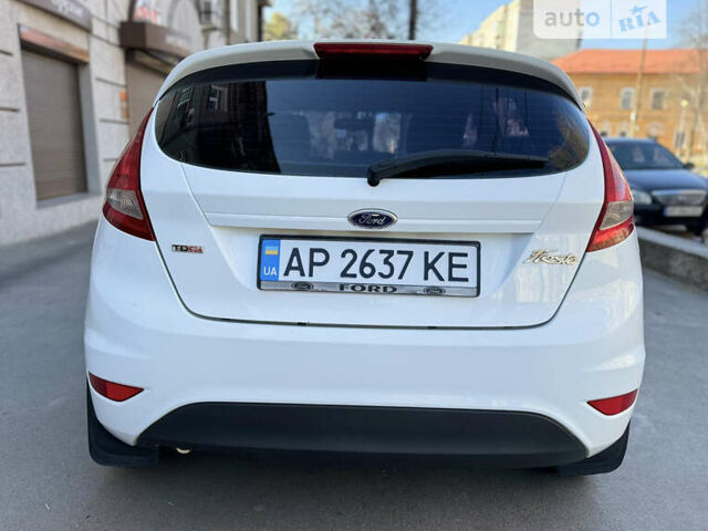 Форд Фієста, об'ємом двигуна 1.4 л та пробігом 250 тис. км за 6000 $, фото 4 на Automoto.ua