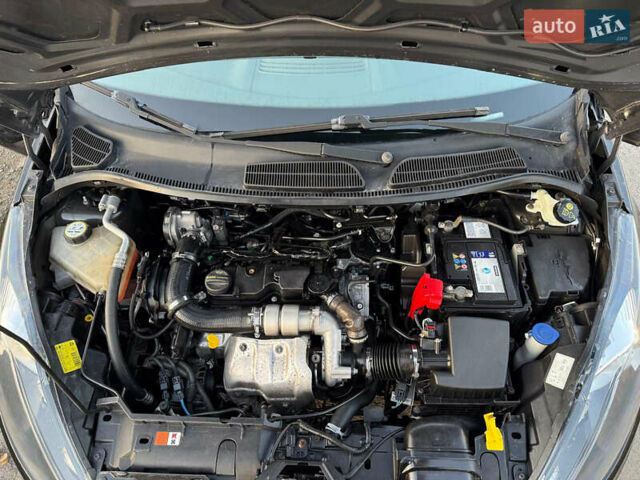 Форд Фиеста, объемом двигателя 1.4 л и пробегом 192 тыс. км за 6200 $, фото 26 на Automoto.ua