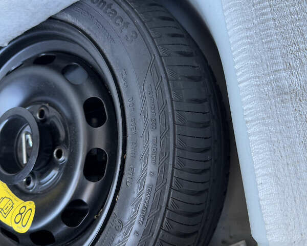 Форд Фиеста, объемом двигателя 1.4 л и пробегом 208 тыс. км за 7100 $, фото 21 на Automoto.ua