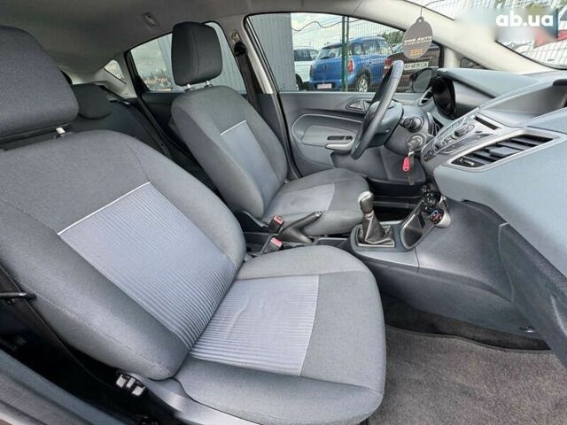 Форд Фиеста, объемом двигателя 1.4 л и пробегом 278 тыс. км за 4990 $, фото 29 на Automoto.ua